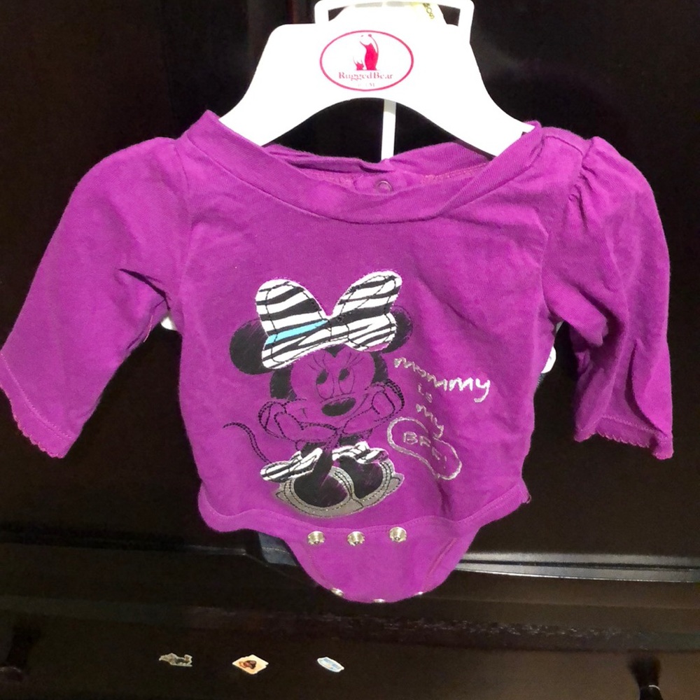 Newborn body and jeans